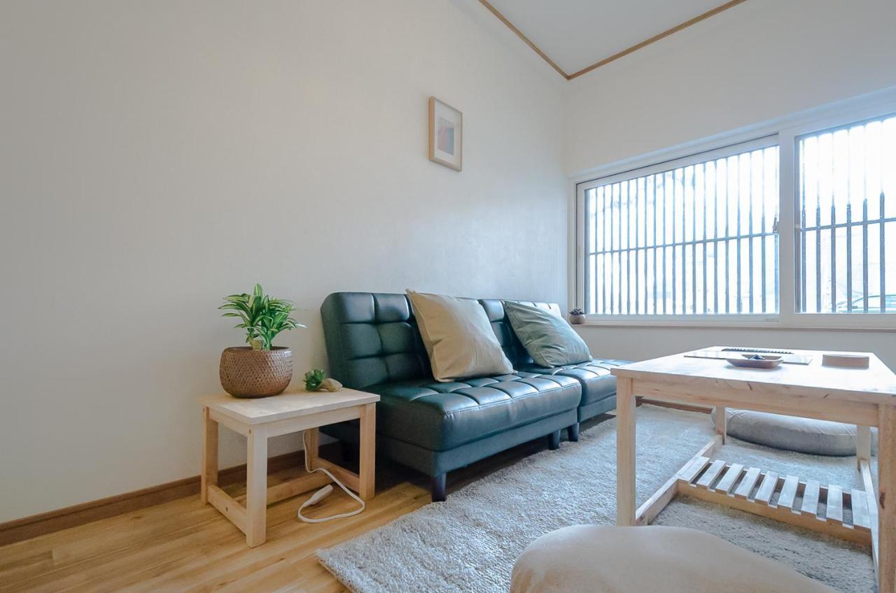 箱館宿 観月-Mizuki-伝統的建築物の宿-最大8名宿泊可能 Хакодате Екстериор снимка